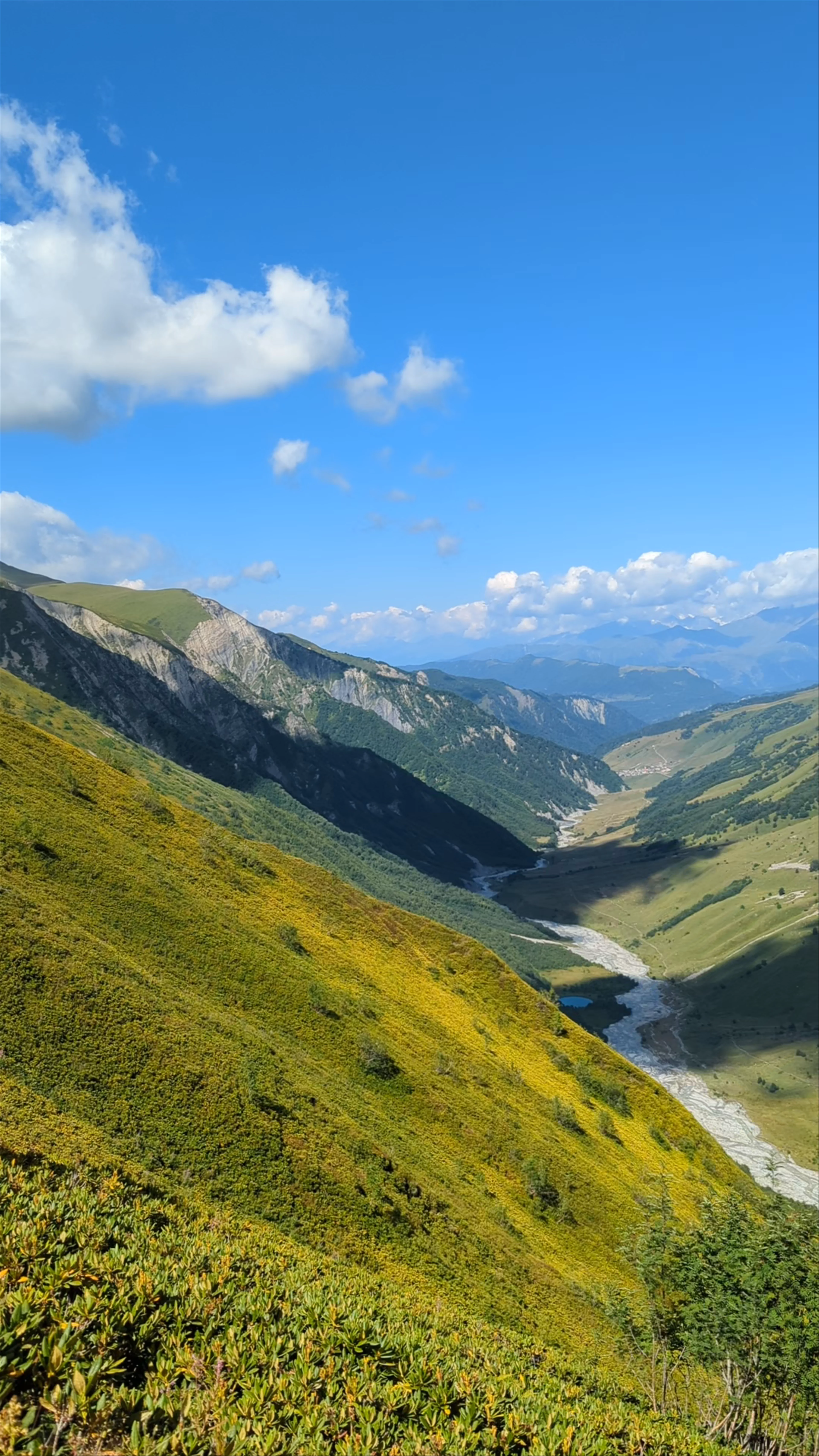 Chkhunderi Pass