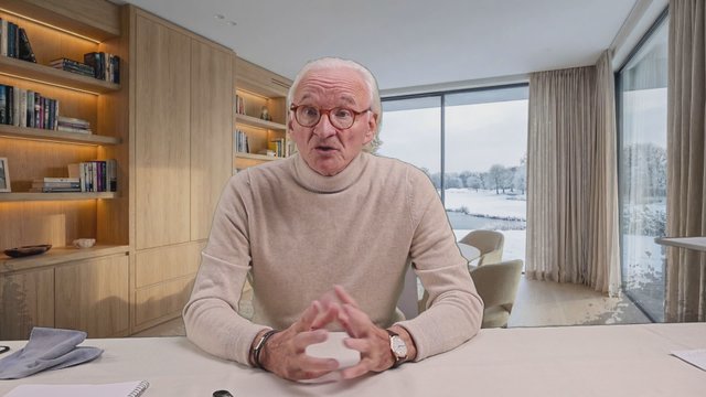 Hugo legt verkooptechniek uit