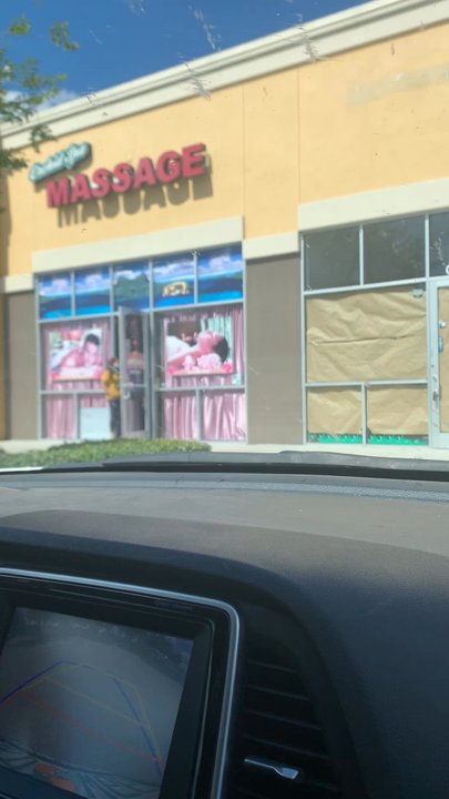 Orchid Spa Massage - They literally chased me out for a tip...I'd rather be hassled to buy a membership wtf ! - Massage Therapy Near Me - Orlando, Florida