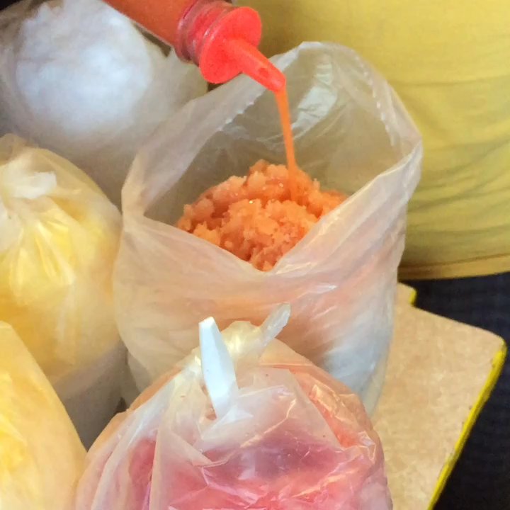 Aimee's Sno-Ball - Sirup... leche de caramelo - Shaved Ice Near Me - Laredo, Texas