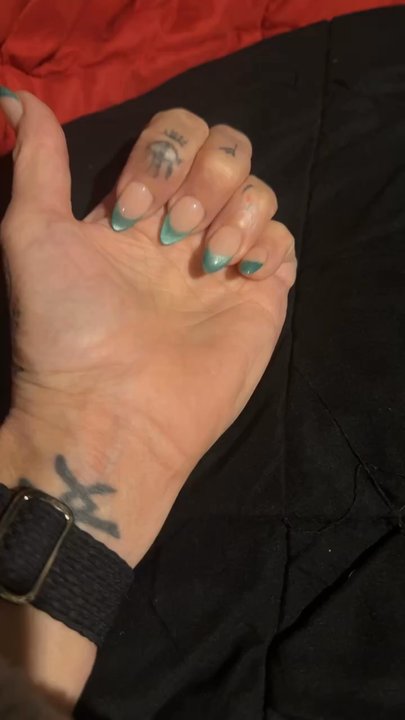 VIP Nails - Cats eye polish - Nail Salons Near Me - Naugatuck, Connecticut