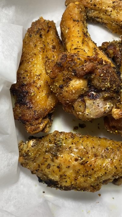 Pizza Johny's - Lemon Pepper Chicken Wings - Pizza Near Me - Miami, Florida