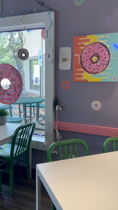 Annie's Hot Donuts - This place is super cute!! - Donuts Near Me - Mount Pleasant, South Carolina