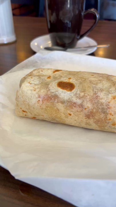 Daisy's Restaurant - Chorizo breakfast burrito - Mexican Near Me - Los Angeles, California