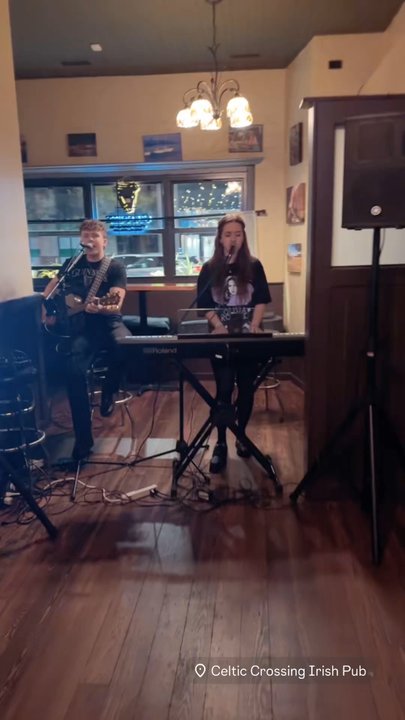 Celtic Crossing Irish Pub - Love some good live music - Irish Pub Near Me - Chicago, Illinois
