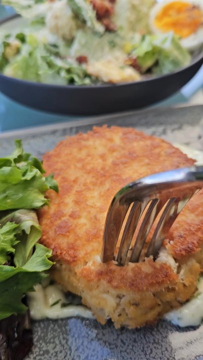 Gordon Ramsay Restaurants - Best crabcake on the planet!! - Breakfast & Brunch Near Me - St. Louis, Missouri
