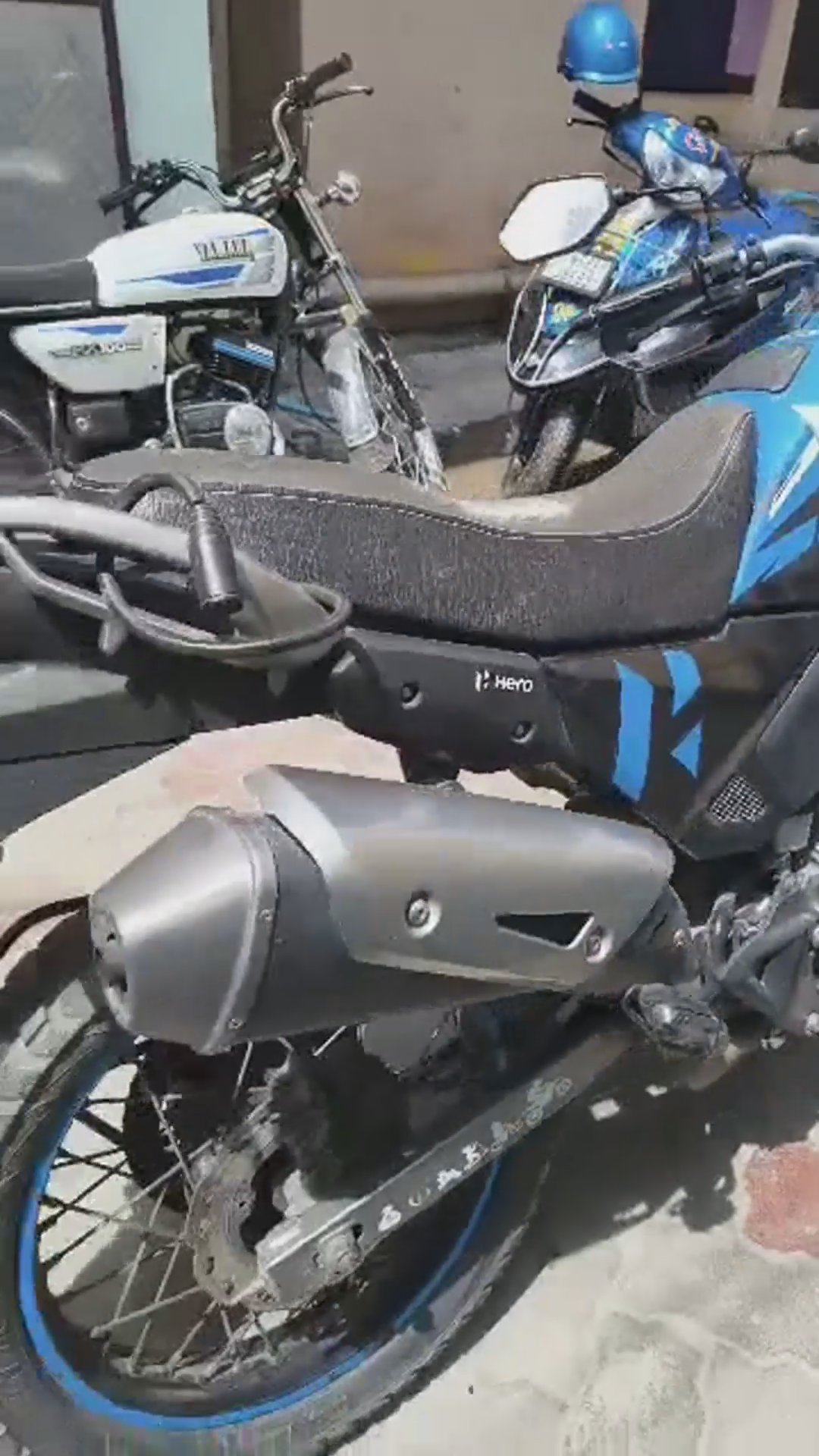 Walk-around video thumbnail