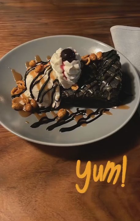 Ghostwriter Public House - Dark Chocolate Brownie - New American Near Me - Johnstown, Ohio