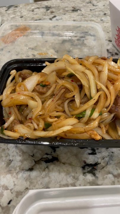 King Dragon Chinese Restaurant - Mongolian Beef Dinner portion - Chinese Near Me - Grand Prairie, Texas