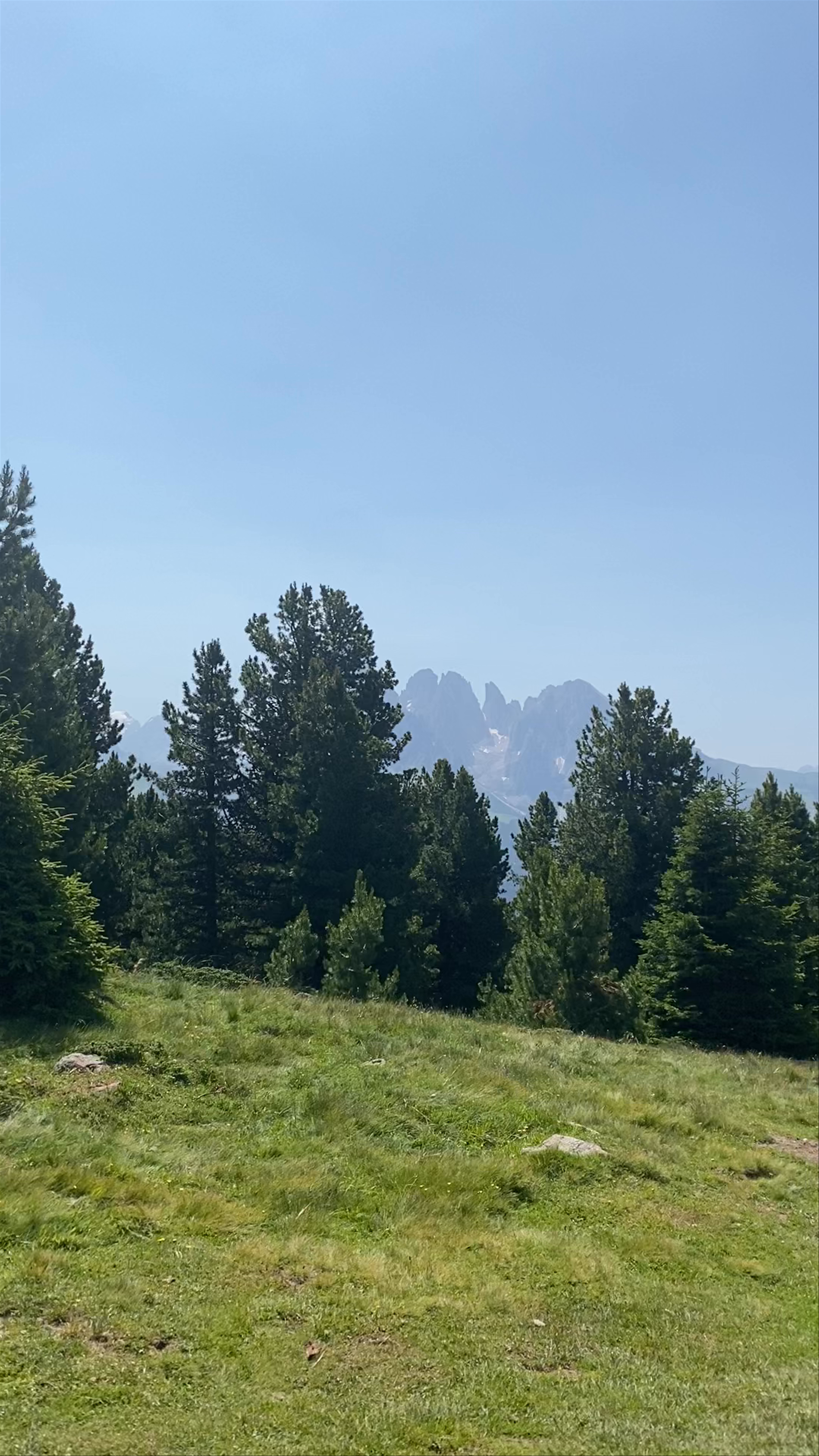 Alpine Hiking Adventure in Pizzino, Taleggio, Lombardy