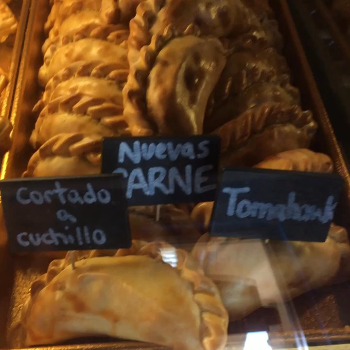 Los Tanitos - Wide selection of empanadas with novel ingredients (lomo saltado, mac n' cheese, etc.) - Argentine Near Me - Miami, Florida
