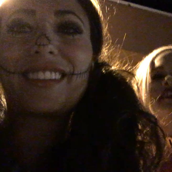 Gina's Pizza - Annual Gathering at Ginas before Oak St Trick or Treating //Halloween 2016 // CiaoBellaWeddingPlanning.com // The Real OC Wedding Planner - Italian Near Me - Laguna Beach, California