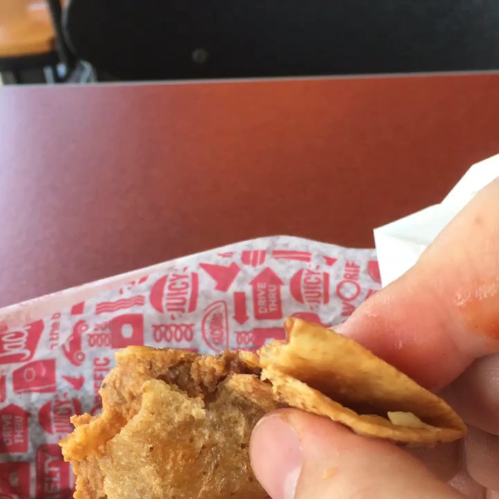 Jack in the Box - 6/9/17. Gonzales. My old stompin grounds. Driving from New Orleans to Shreveport. Nom Nom sounds only briefly interrupted by tears of joy! - Fast Food Near Me - Gonzales, Louisiana
