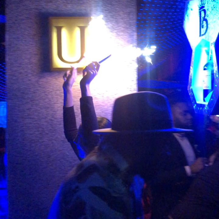 Video carousel 1 of 2 with ID iOSfr1iopPnL8b0gklryrg for Blue Midtown