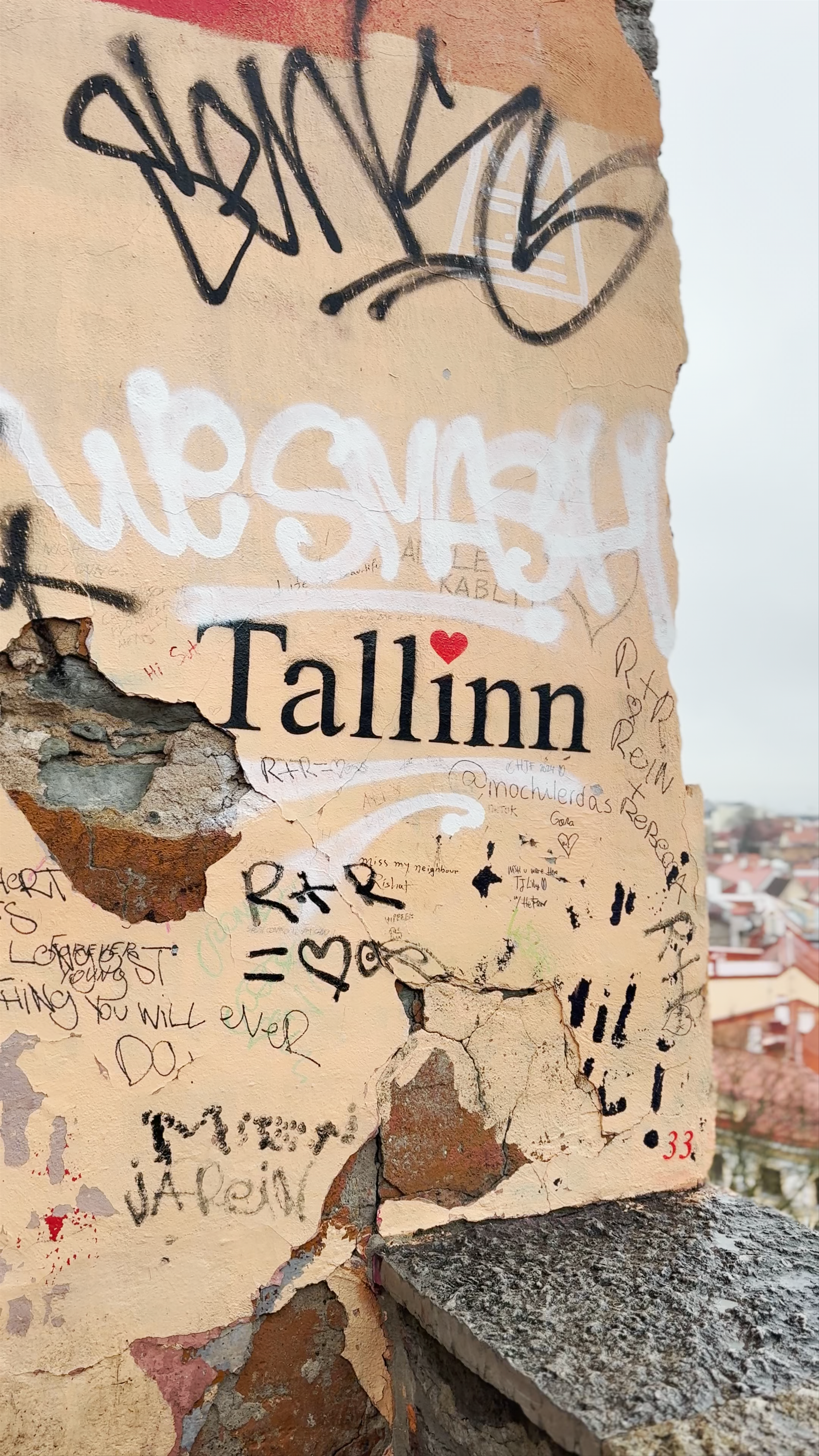 Kohtuotsa Viewing Platform: Panoramic Views of Tallinn's Old Town