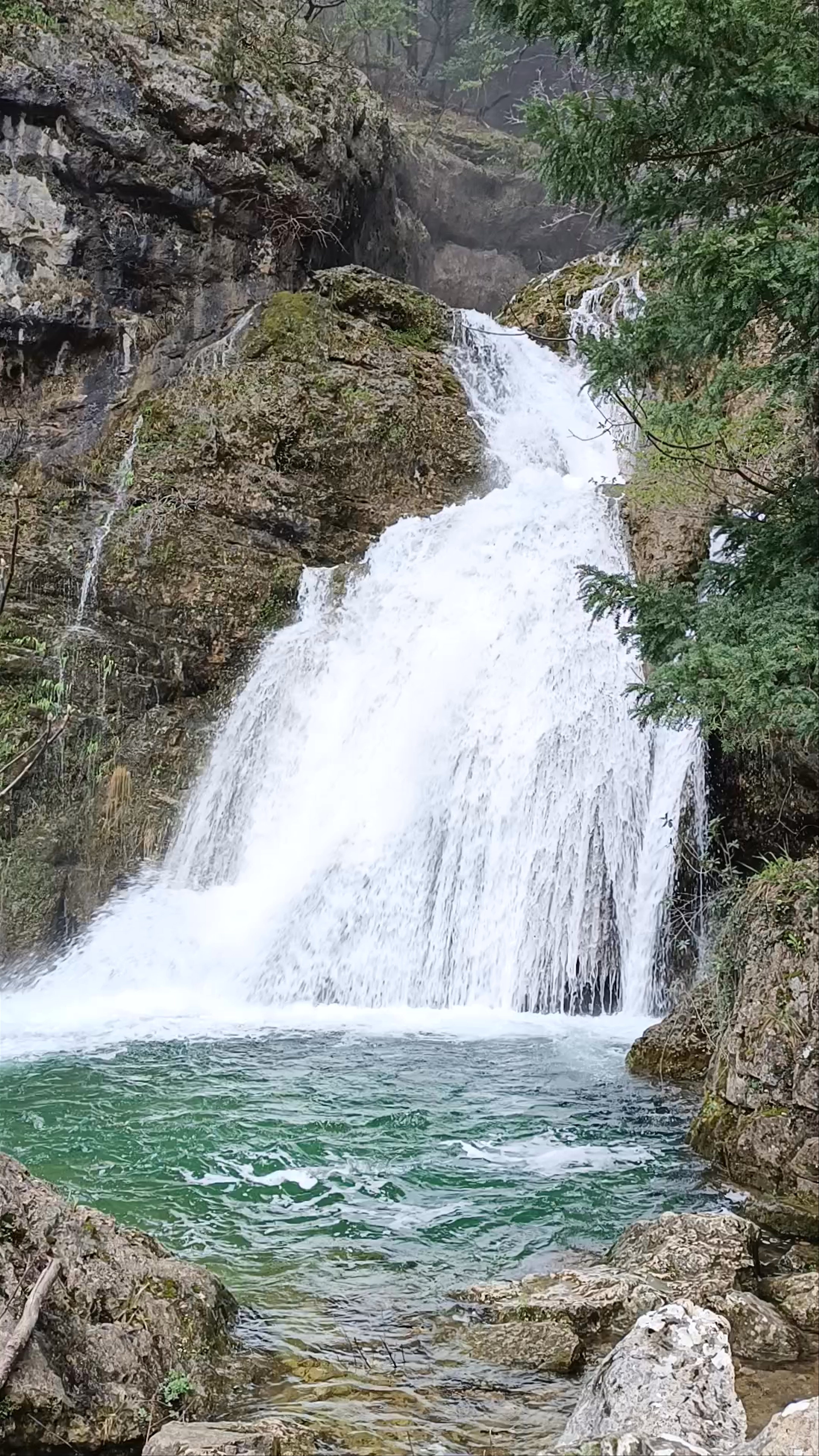 River Mundo Waterfalls