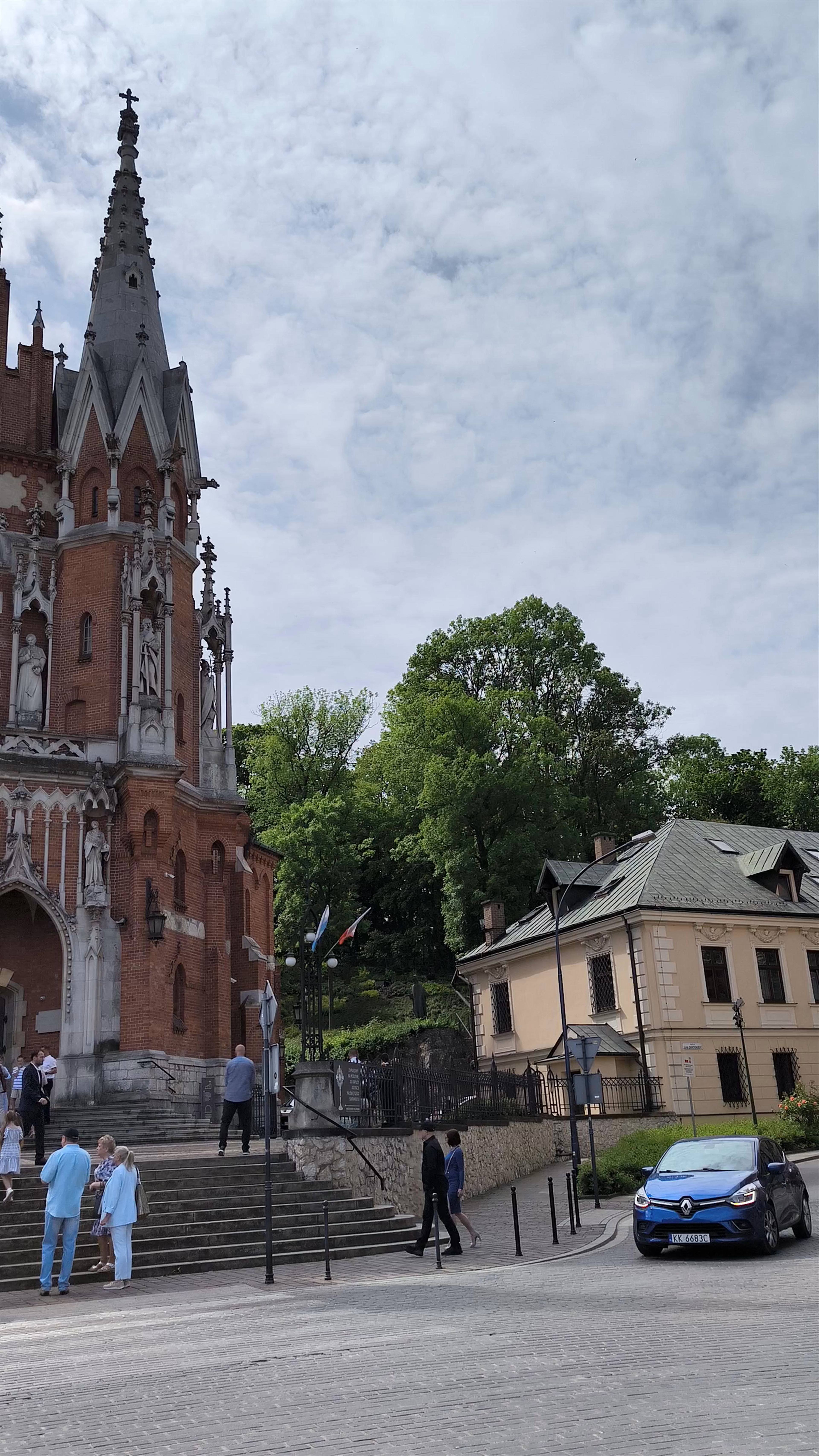 St. Joseph's Church: Gothic Splendor in Kraków