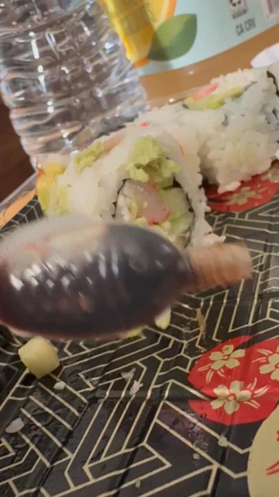 Mandarin Kitchen - Fresh California roll - Cantonese Near Me - Des Moines, Washington