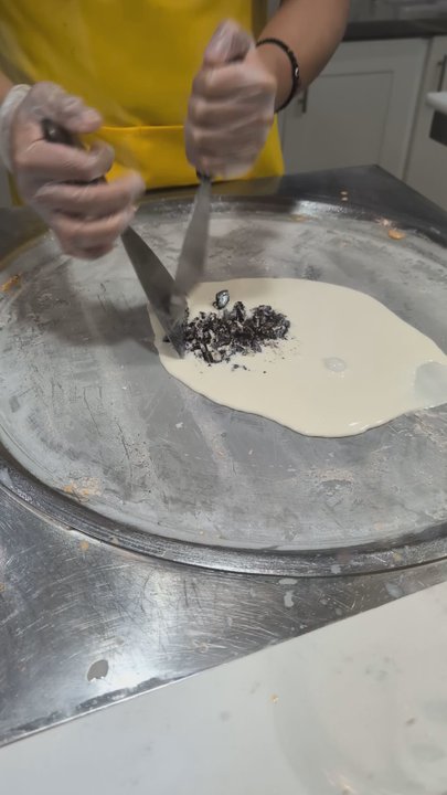 Kween’s - The process of making your ice cream - Ice Cream & Frozen Yogurt Near Me - Mountain View, California