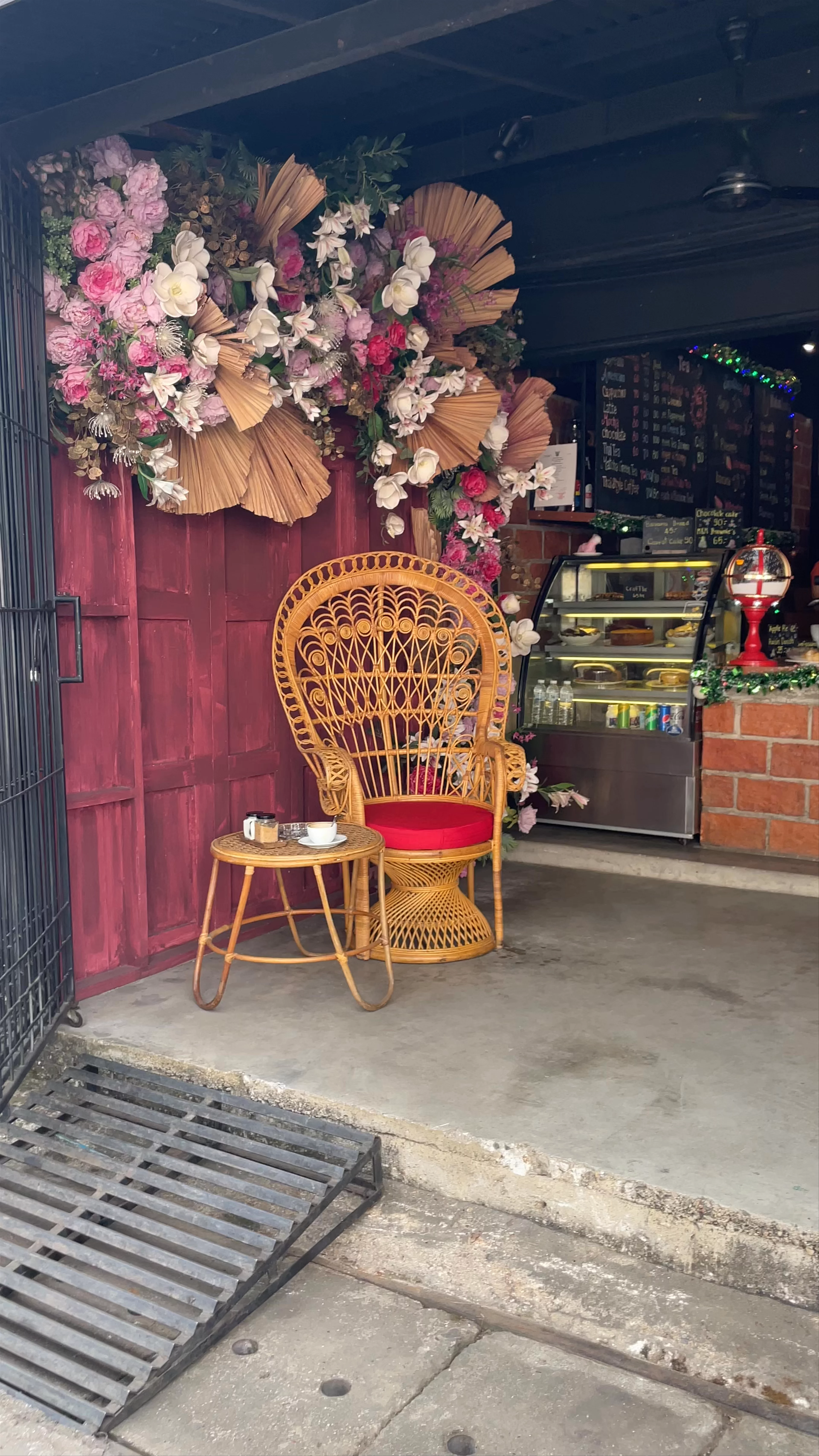 Puri Pai Cafe