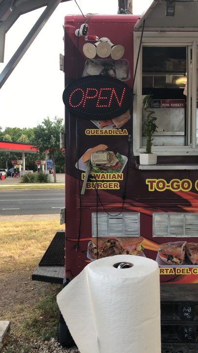 Tacos Las Amazonas - Dining Area under Shelter. - Tacos Near Me - Austin, Texas