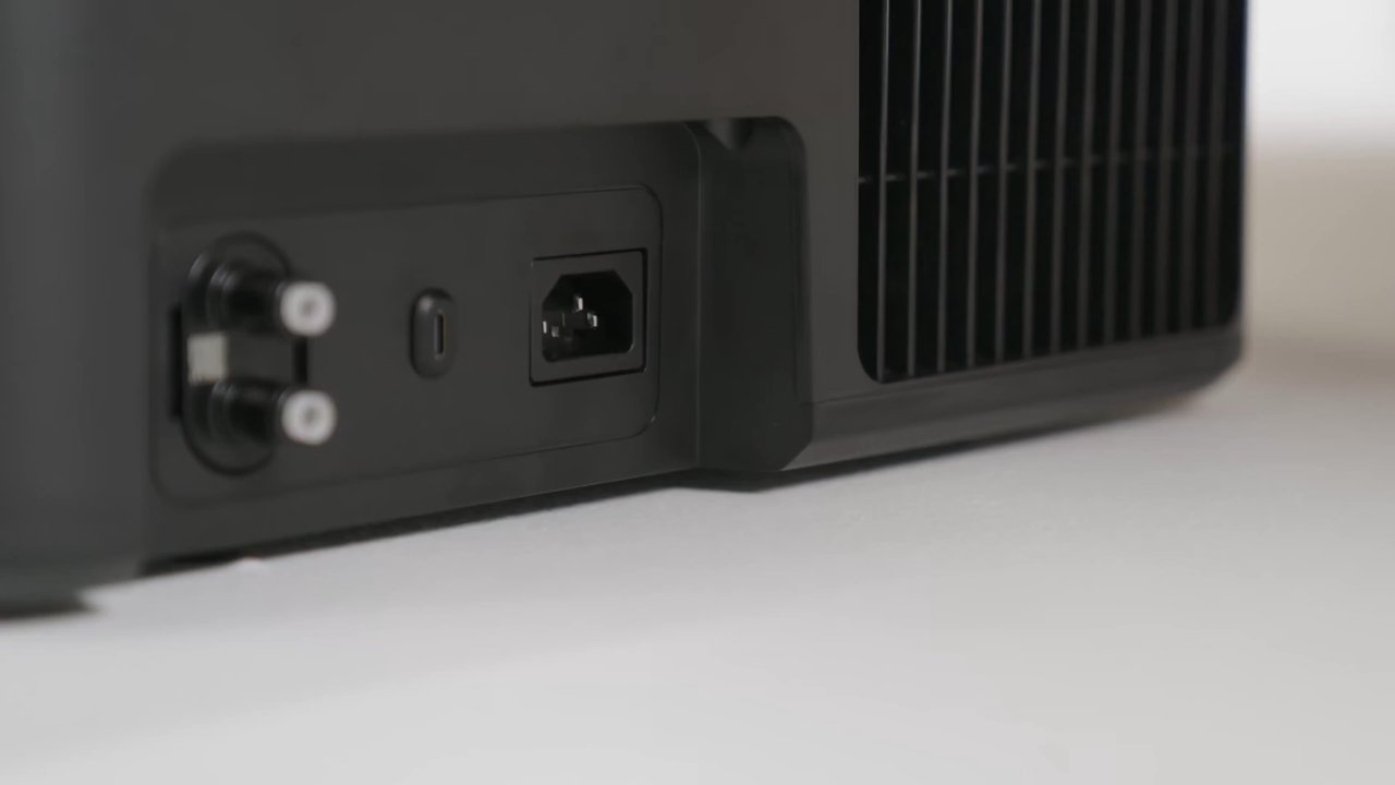Plugging in Chilipad Dock, attaching water hose, and adding system cleaner after powering on