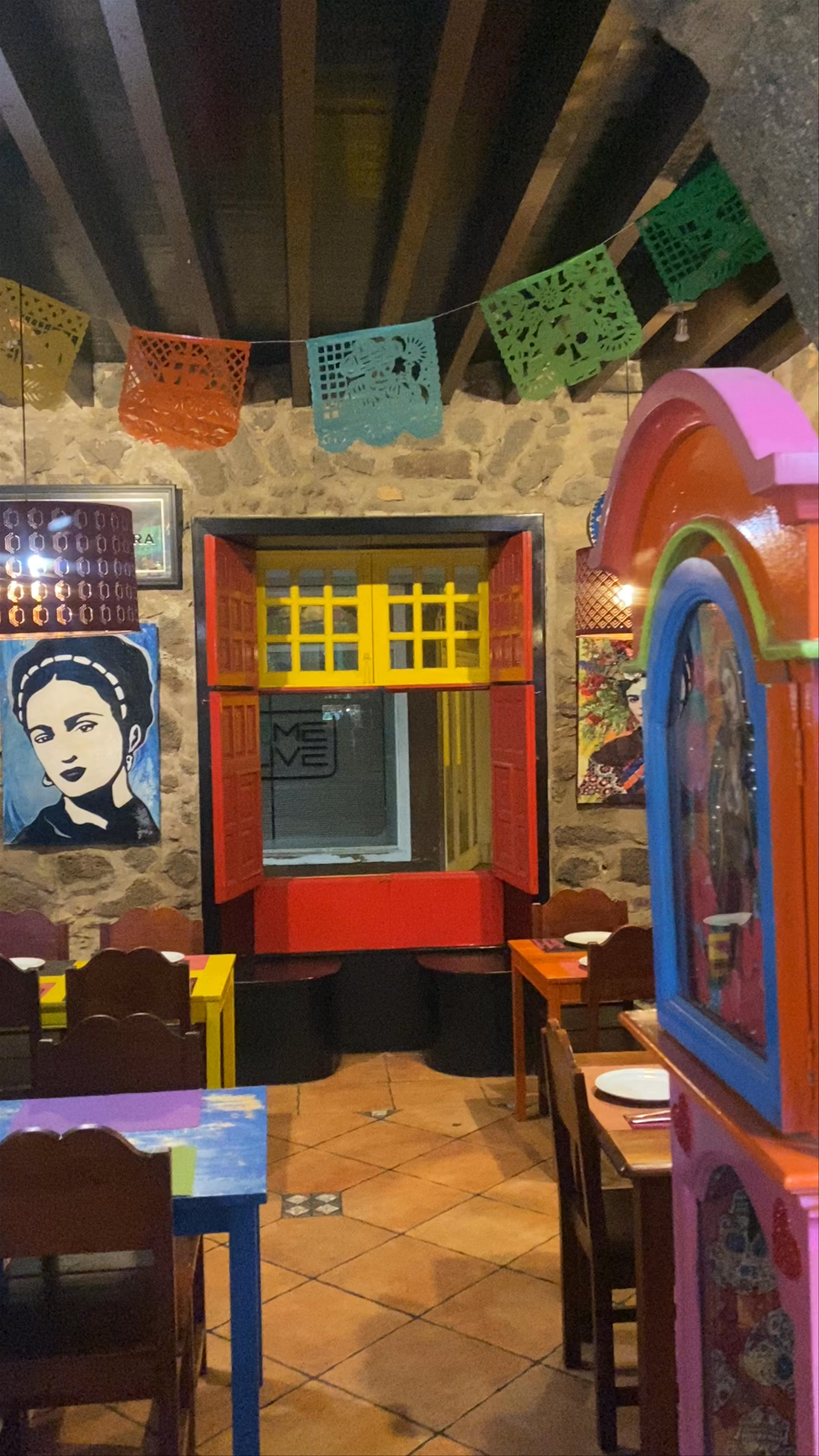 La Lupe Cantina: Colorful Mexican Dining in Arrecife, Spain