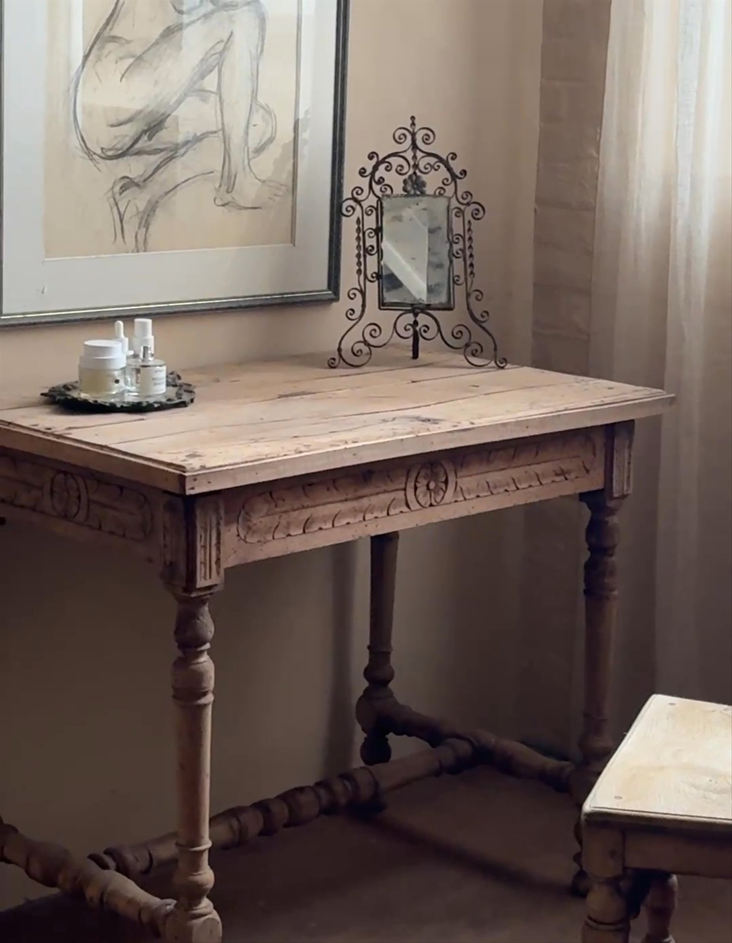 Cavaillon Carved Oak Desk