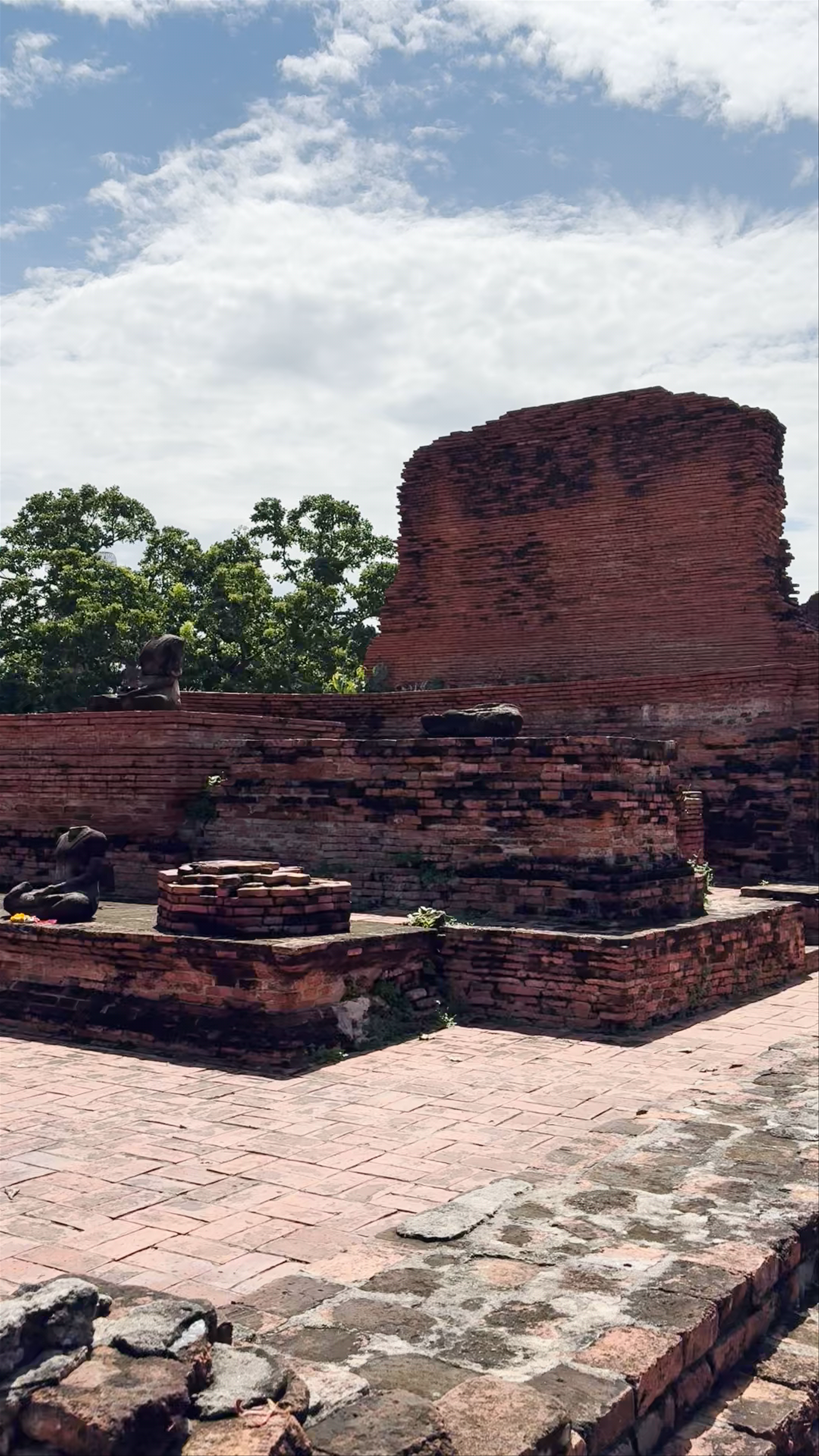 Wat Mahathat Ruins: Timeless Wonder in Ayutthaya, Thailand