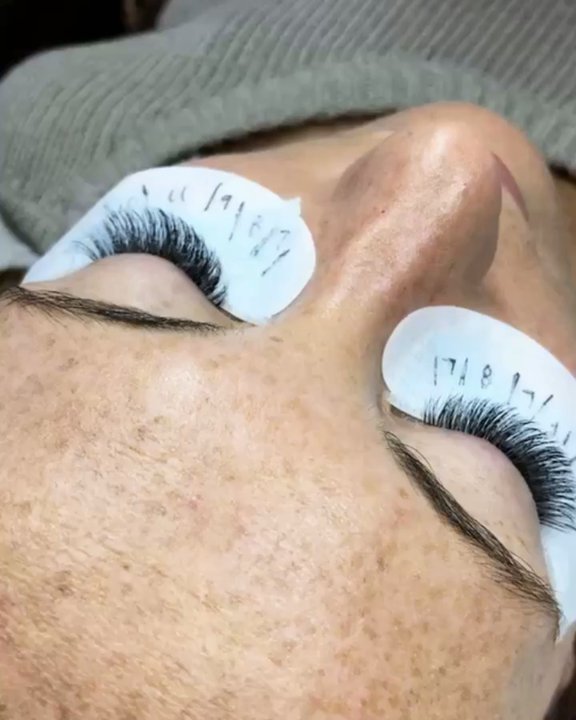 Eyla Lashes & Brows - Volume Mix - Eyelash Service Near Me - Dana Point, California