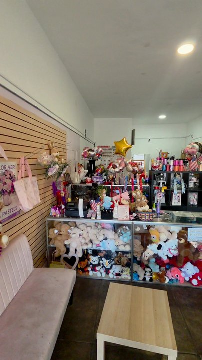 Pasadena Butterfly's - Flowers & Gifts Near Me - Pasadena, California
