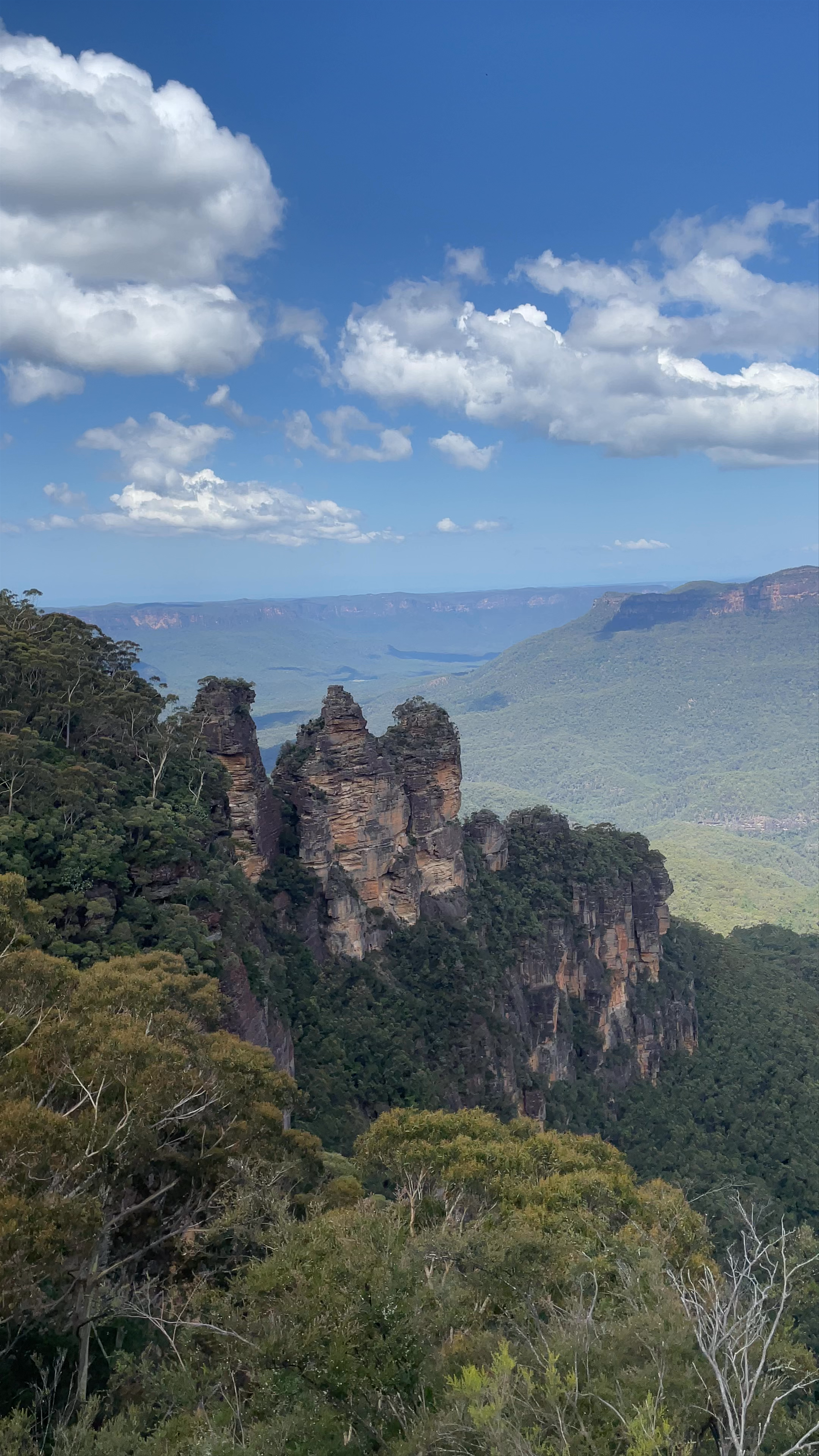 The Three Sisters: Majestic Natural Wonder of New South Wales
