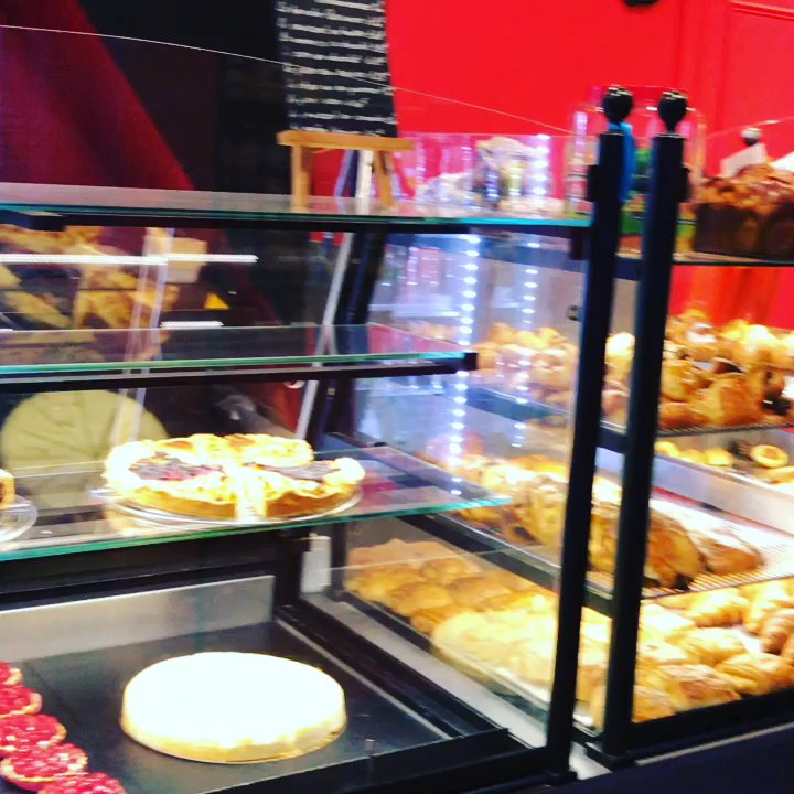 Boulangerie Raphaëlle - Inside! - Bakeries Near Me - Paris, 75