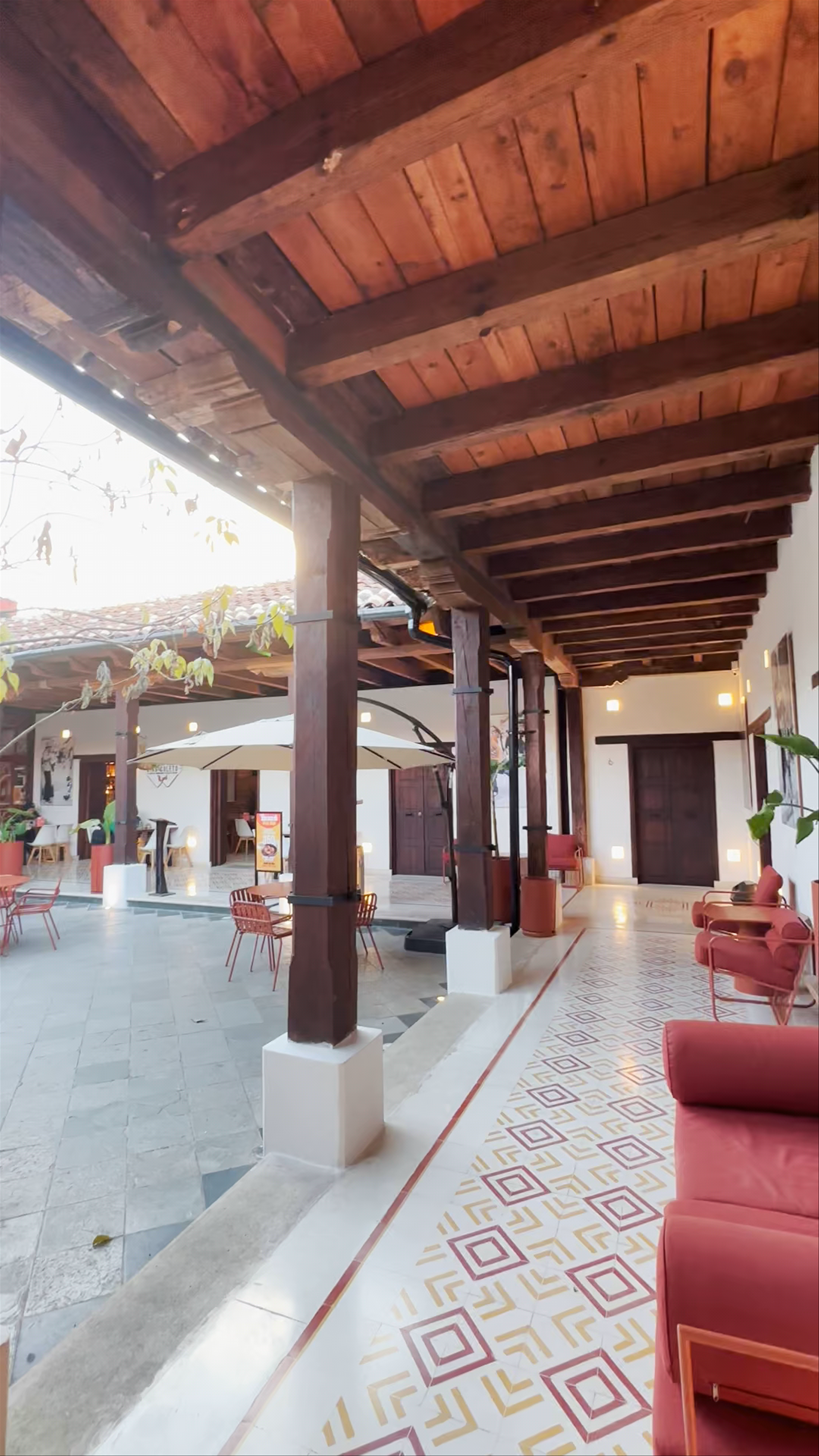 Casa Urdimbre: Artistic Beauty and Tranquil Courtyard in San Cristóbal de las Casas