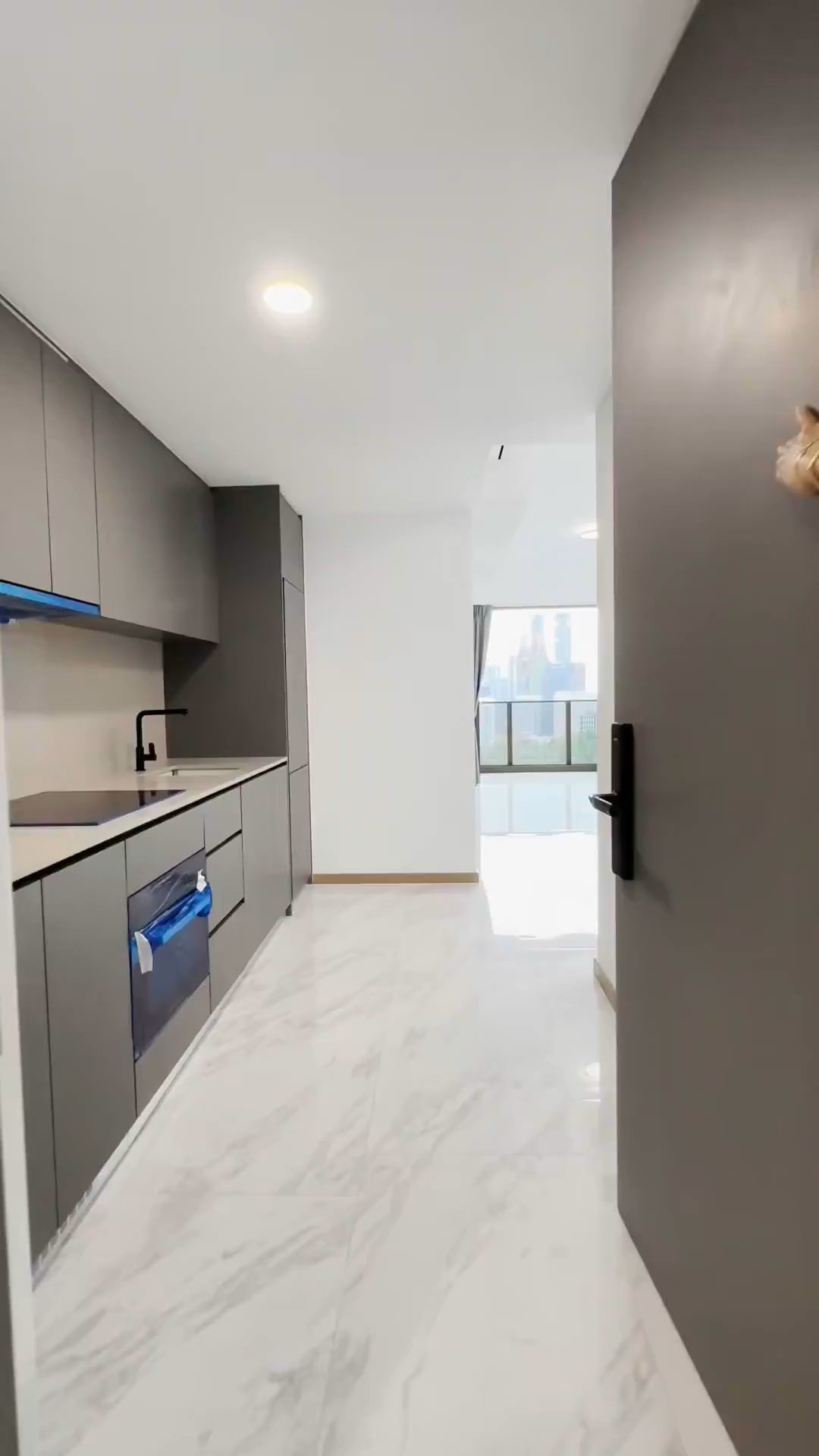 undefined of 678 sqft Condo for Rent in The Landmark - Project Photos 8