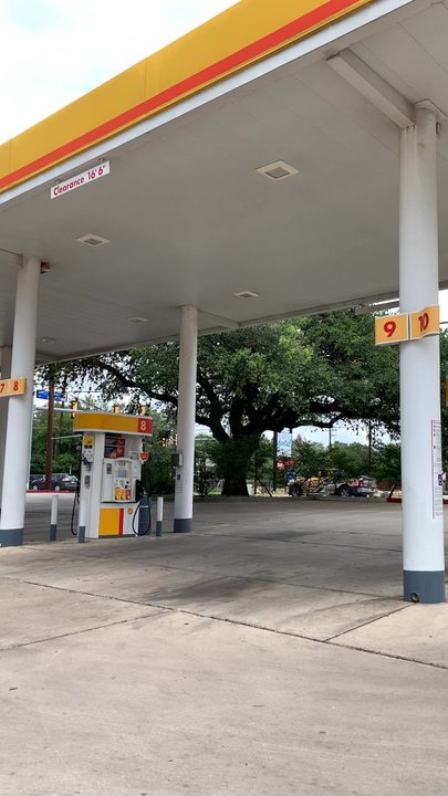 Aroy Ver - Inside Shell Parking Lot - Thai Near Me - San Antonio, Texas