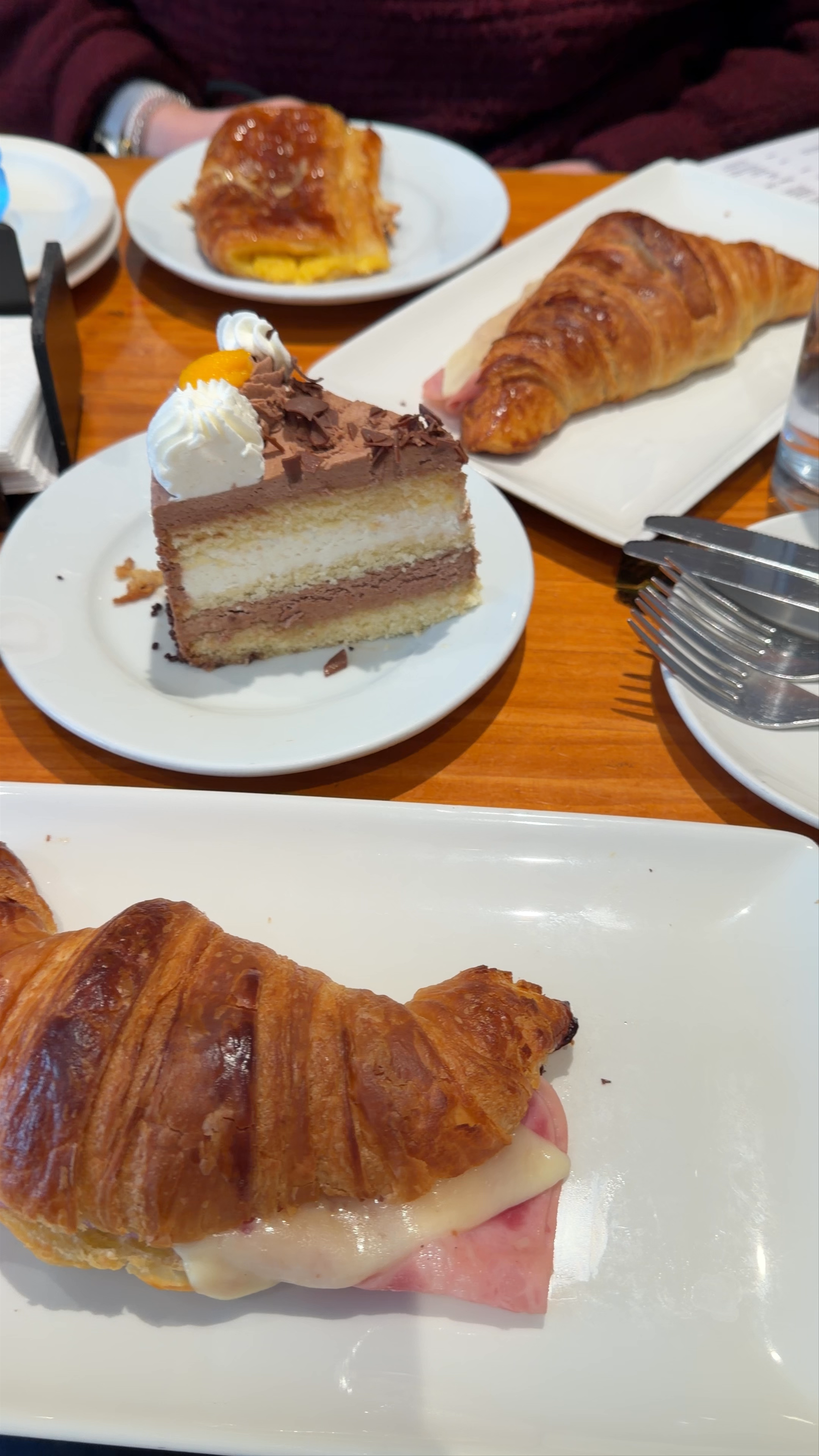 Delicious Pastries and Café Vibes at La Mallorquina, Puerta del Sol, Madrid