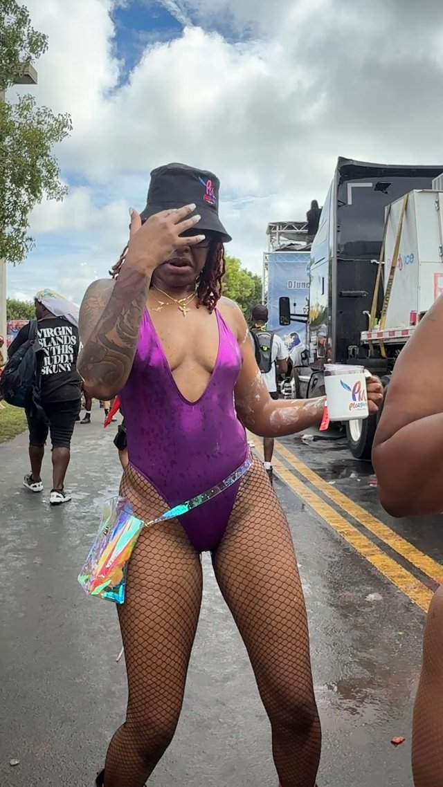 SHE FEELING IT .......