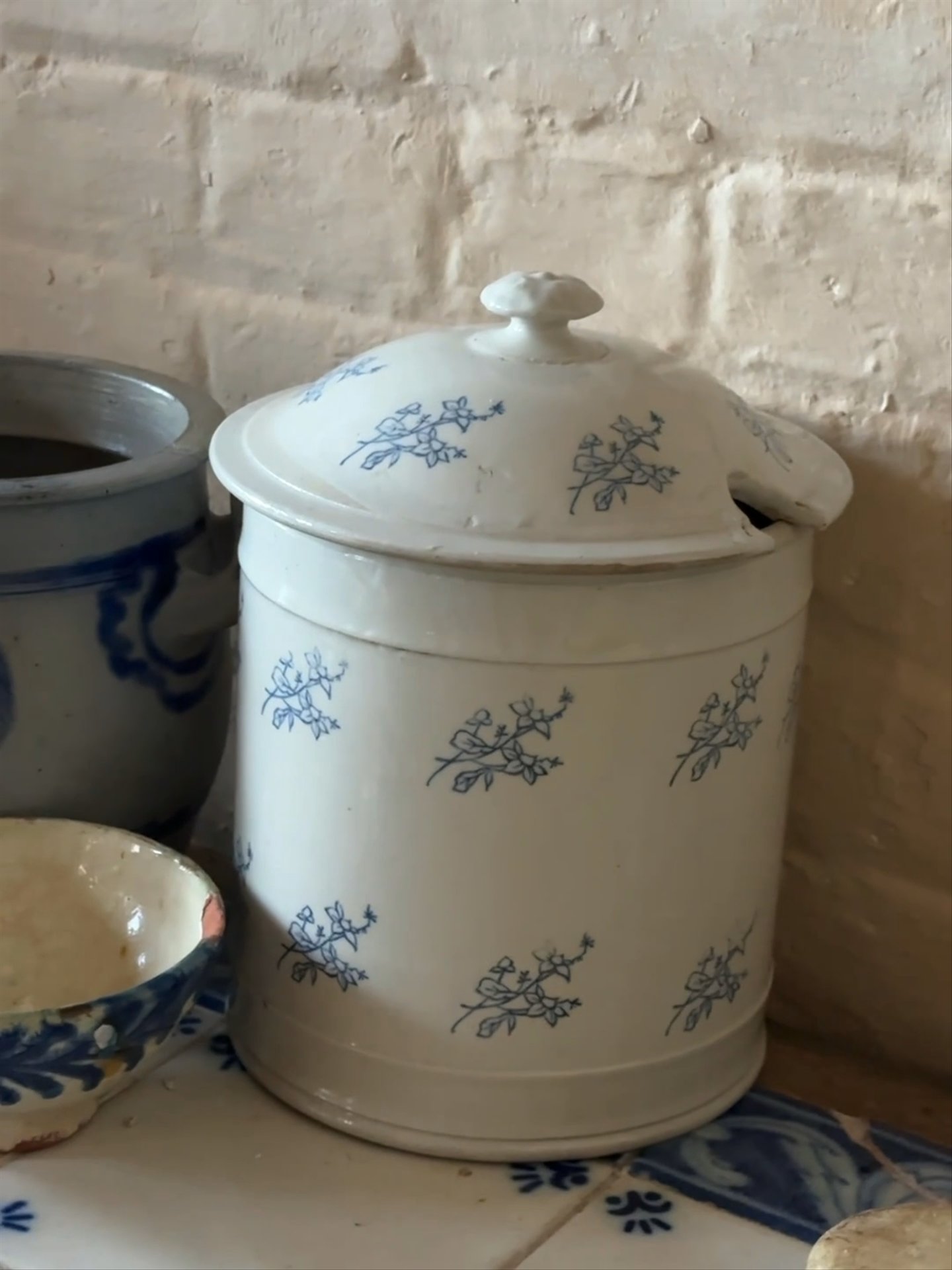 Saint-Uze Olive Pot