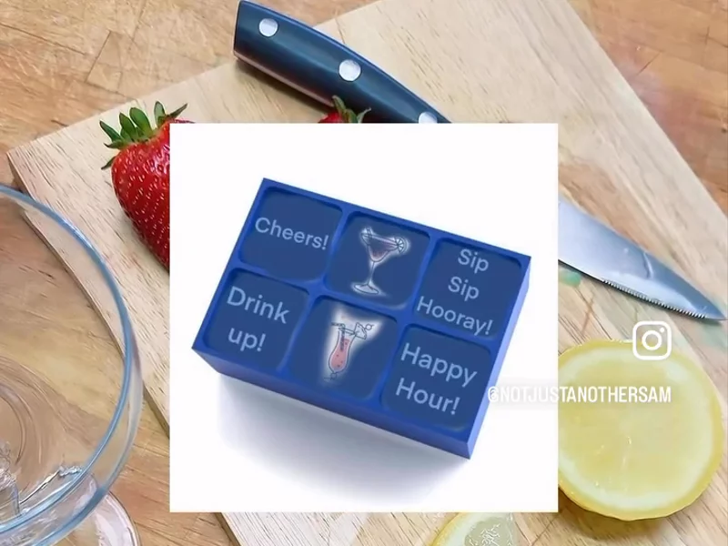 Customisable Icecube Tray UGC