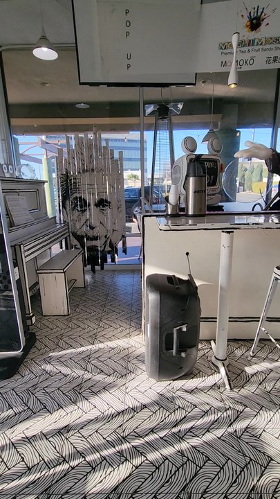 Moshi Moshi Tea Shoppu - Inside - Coffee & Tea Near Me - Gardena, California
