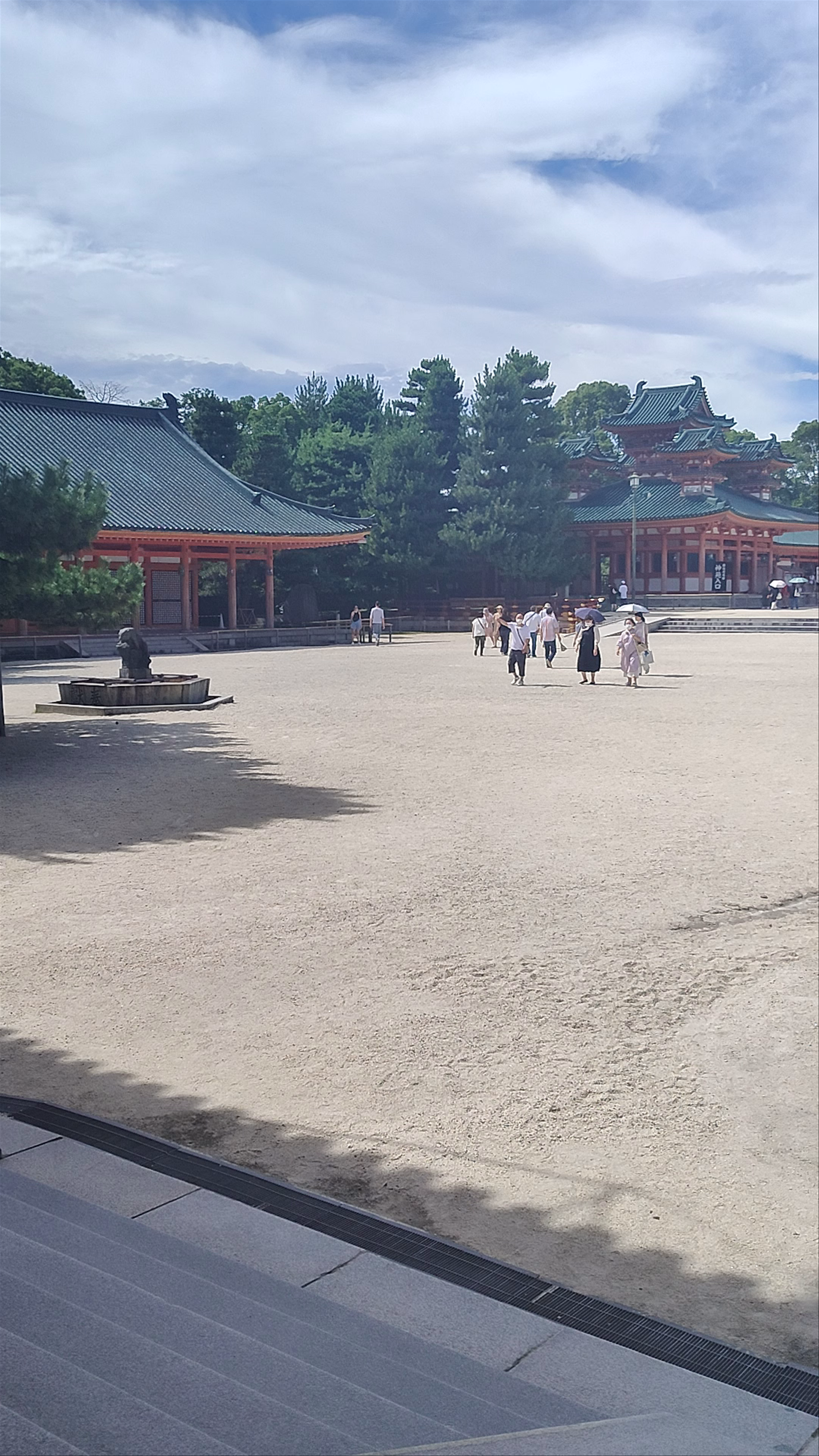 Heian Shrine Garden: A Serene Escape in Kyoto's Historic Heart