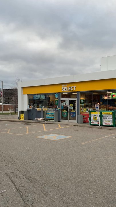 Shell - Storefront - Gas Stations Near Me - Mississauga, Ontario