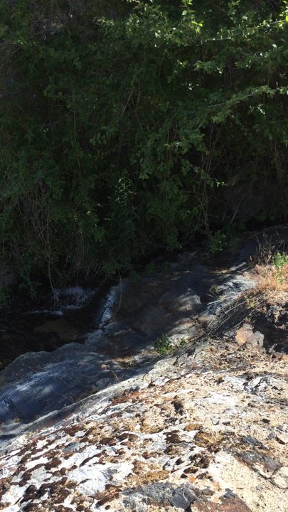 Packsaddle Trail - Awesome small waterfall on the way to the cave. - Hiking Near Me - Kernville, California