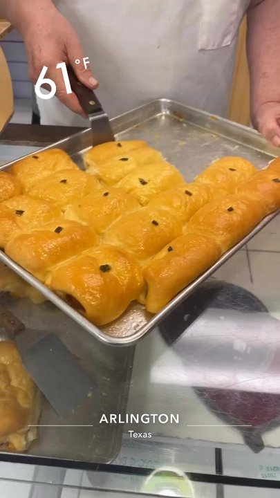 Kenner's Kolache Bakery - Owner giving us the best kolaches ever - Bakeries Near Me - Arlington, Texas