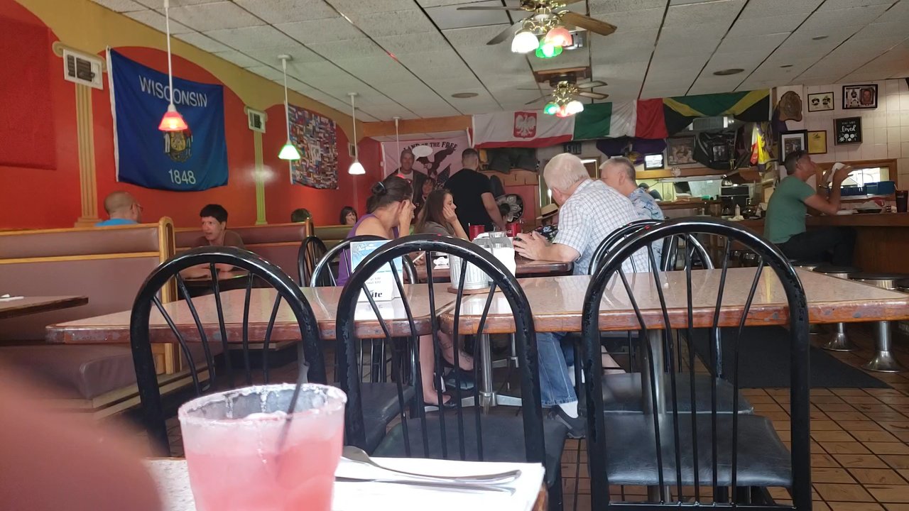 Lalas Place - Mexican Near Me - Cudahy, Wisconsin