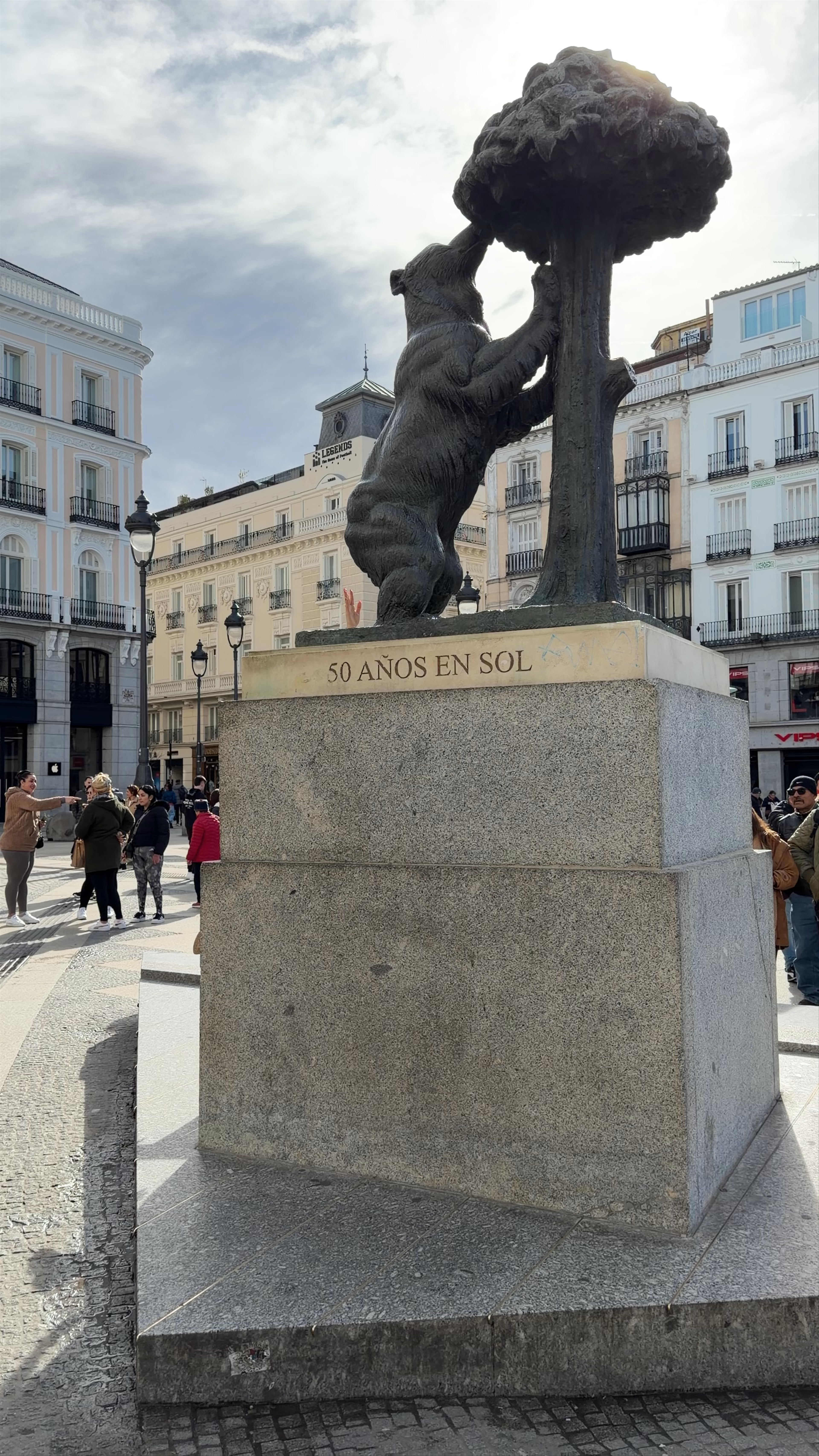El Oso y el Madroño at Puerta del Sol, Madrid: A Living Symbol of Spain's Heart