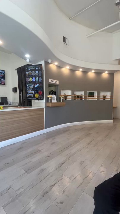 5.2 Patio - Video of interior - Coffee & Tea Near Me - La Crescenta, California