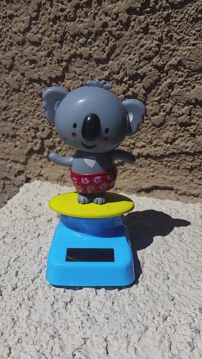 Daiso - Solar Bobblehead Thingies :) - Discount Store Near Me - Lake Forest, California