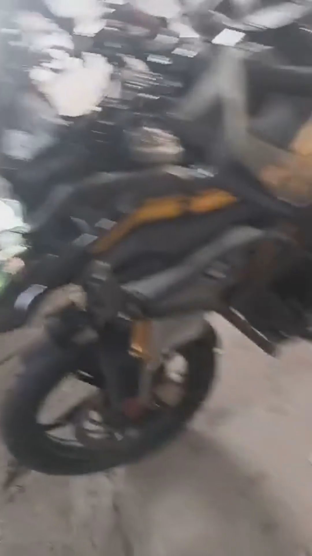 Walk-around video thumbnail